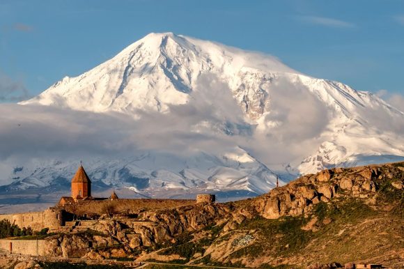Ararat 5137 m