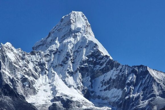 Ama Dablam ili Majčina ogrlica