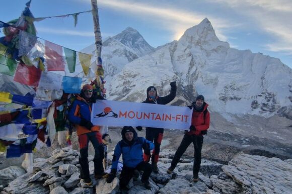 Na Kalapatharu 5644 m, u pozadini Mount Evrerest