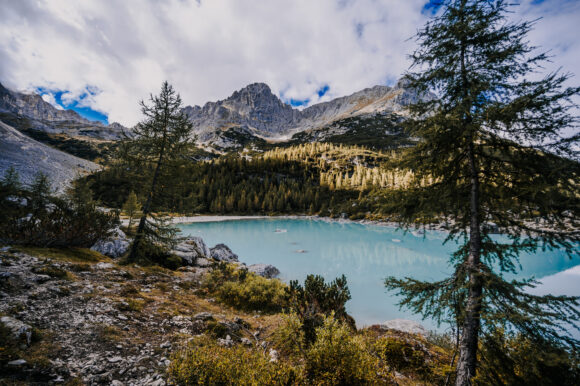 majestic landscape dolomites lake sorapis with colorful larches high mountains wonderful hiking nature scenery dolomite italy near cortina d ampezzo