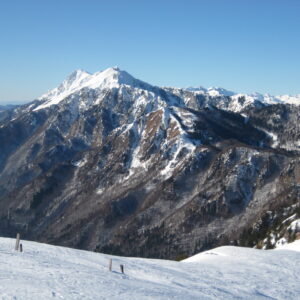 Jednodnevna zimska tura na vrh Črna prst 1844 m 10.01.2026.- Slovenija
