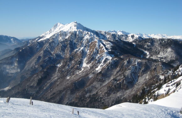 Jednodnevna zimska tura na vrh Črna prst 1844 m 10.01.2026.- Slovenija Jednodnevna zimska tura na vrh Črna prst 1844 m 10.01.2026.- Slovenija